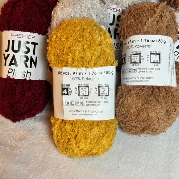 NEW 7 Premier Just Yarn Plush 107 Yards Sunflower, Brown, Burgundy, Creme Brulee - Picture 3 of 3